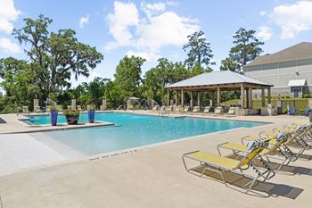 Resort-style saltwater swimming pool