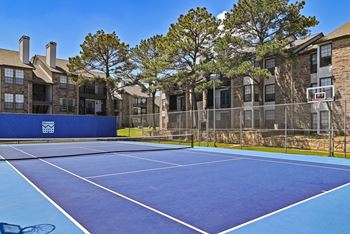 Tennis/sports court