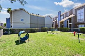 Houston apartment for rent - Dog Park 2 at Park of Woodlake in Houston, TX