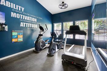 24-Hour cardio room