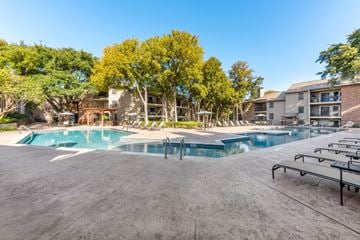 Austin apartment for rent - the swimming pool at our apartments