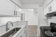 Denton apartment for rent - 2 bedroom kitchen in Oaks of Denton in Denton, TX