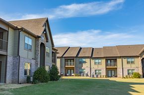 Pensacola apartment for rent - Apartment Exterior 2 | Pensacola Grand | Pensacola FL
