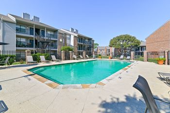 3 Swimming pools