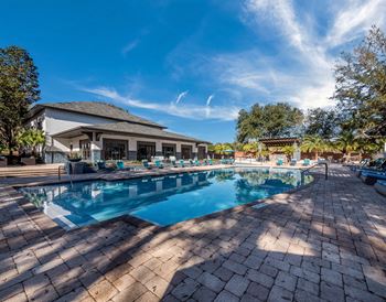 Sparkling pool with wi-fi