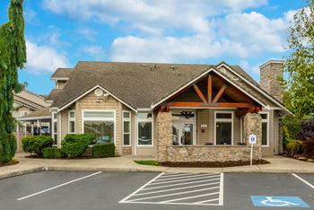 Clubhouse with wi-fi hotspot and conference room