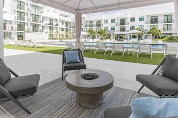 Lounge swimming pool with cabana
