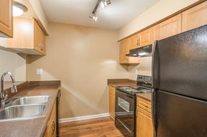 Atlanta apartment for rent - Model Gulf Kitchen 1 at Waterford Place in Atlanta, GA