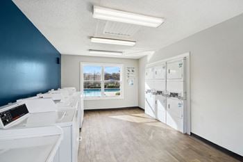 2 Laundry facilities