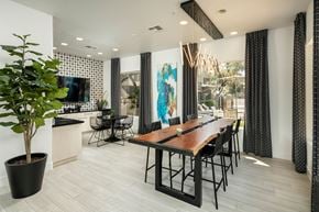 Glendale apartment for rent - living room