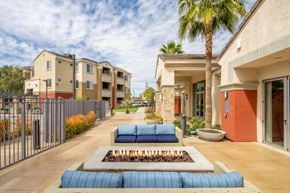 Tempe apartment for rent - fire pit