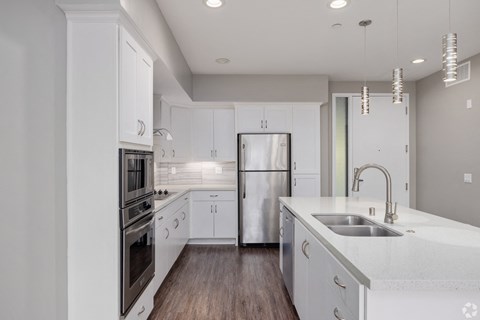 Floor plan for 1 bed, 1 bath, 686 sqft