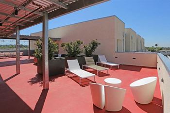 Sundeck terrace with lounge seating