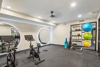 Dynamic fitness center