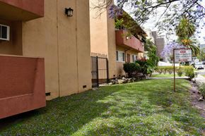Los Angeles apartment for rent - a yard in front of a building with a no parking sign