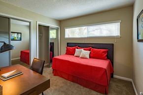 Carmichael apartment for rent - a bedroom with a bed and a desk