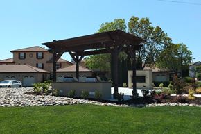 Tracy apartment for rent - Double BBQ grills available for Tuscana residents and guests