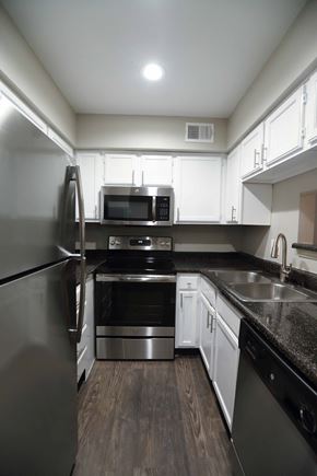 Huntsville apartment for rent - The Timbers Kitchen