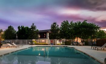 Community pool & spa