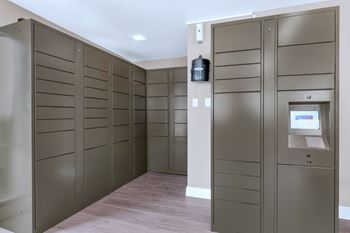 Package locker room