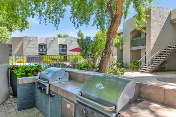 Outdoor bbq grill