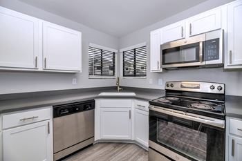 Gourmet kitchen
