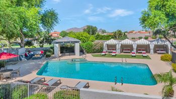 Apartment swimming pool
