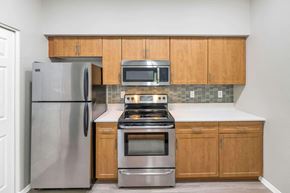 Phoenix townhouse for rent - Premium Kitchen at Townhomes at Biltmore, Arizona, 85018