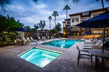 The reserve on cave creek apartments spa
