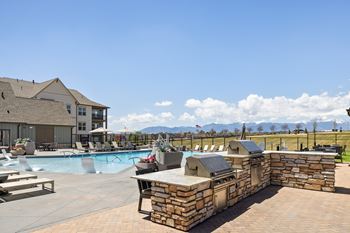 Upland flats apartments bbq/picnic area