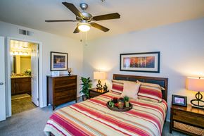 Scottsdale apartment for rent - 1, 2, and 3-Bedroom Apartments for Rent in Scottsdale 85251