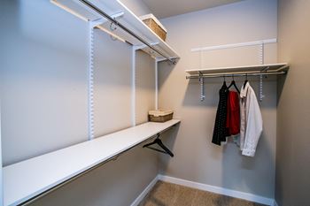 Kielo at grass valley apartments large closet