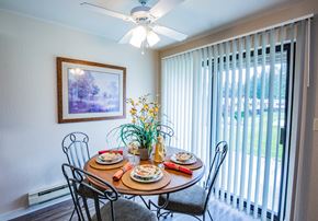 Port Orchard apartment for rent - Separate Dining Area at West Bremerton Apartments for Rent
