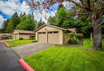 Mariner's glen apartments direct access garages with driveways and remotes