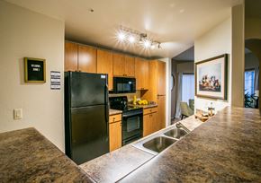 Tucson apartment for rent - Full Kitchen with Efficient Appliances at Tucson Apartments for Rent