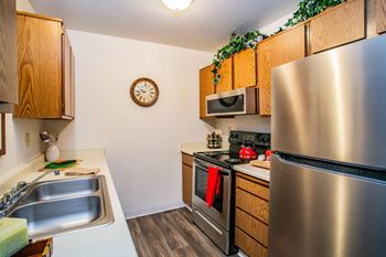 The vistas apartment homes kitchen