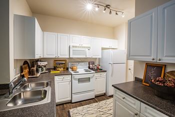 Lambertson farms apartments full kitchen