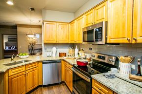 Atlanta apartment for rent - Full Kitchen with Granite Countertops at Spacious Apartments Near North Druid Hills, GA