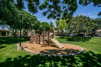 Versante apartments children's playground