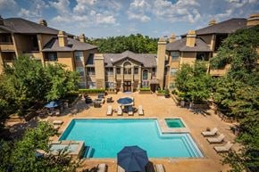 Dallas apartment for rent - Dallas Apartments near Me with Two Swimming Pools