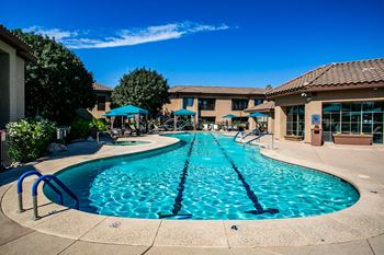 Finsiterra luxury apartments swimming pool