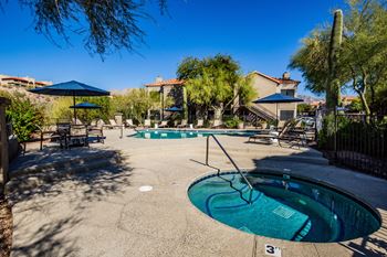 The legends at la paloma apartments spa/hot tub