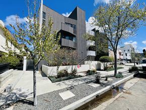 Los Angeles apartment for rent - Contemporary building with corrugated metal facade at Lido - 3714 Kelton Apartments, Los Angeles, California