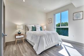 Los Angeles apartment for rent - Master Bedroom with Natural Light at 4847 Oakwood Ave. Los Angeles, CA