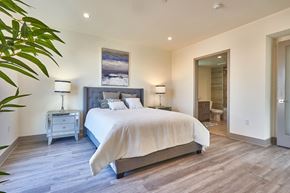 Los Angeles apartment for rent - Modern Apartment at 4847 Oakwood Ave. Los Angeles, CA