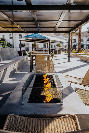 Outdoor firepit