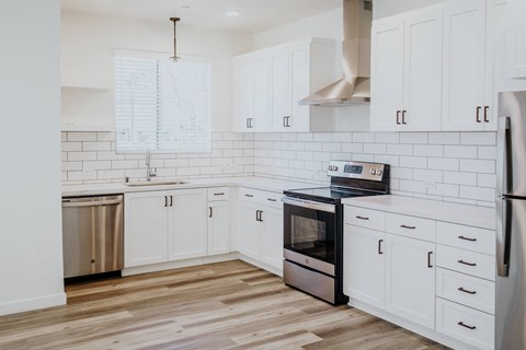 Floor plan for 2 beds, 2 baths, 1098 sqft