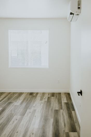 Simulated hardwood flooring