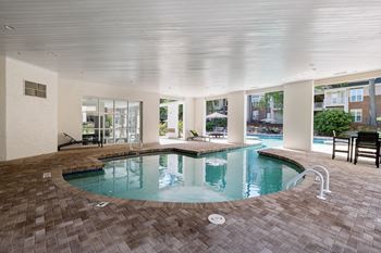 Enclosed swimming pool
