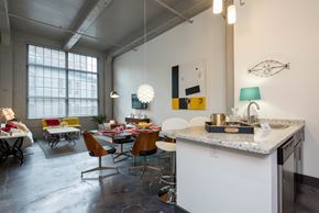 Richmond apartment for rent - Downtown Richmond Apartment kitchen and living area